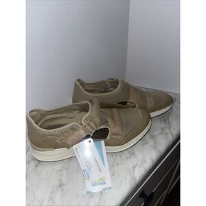 Baretraps Women's Size 9.5 BIANNA Women's Casuals Sand Shoes New‎ Without Box